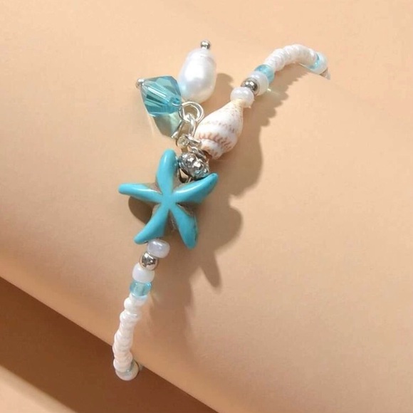LAST ONE: Women’s cute beach starfish and seashell ankle bracelet - Picture 4 of 6